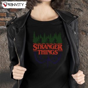 Chased Eight Stranger Things T-Shirt, Chased by The Mind Flayer Unisex Hoodie, T-Shirt, Sweatshirt