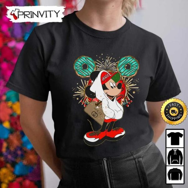 Mickey Mouse Christmas Disney Gucci Sweatshirt, Walt Disney, Best Christmas Gifts For Disney Lovers, Merry Disney Christmas, Unisex Hoodie, T-Shirt, Long Sleeve – Prinvity