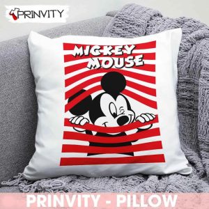 Mickey Mouse Christmas Family Pillow Walt Disney Best Christmas Gifts For Disney Lovers Merry Disney Christmas Prinvity 1